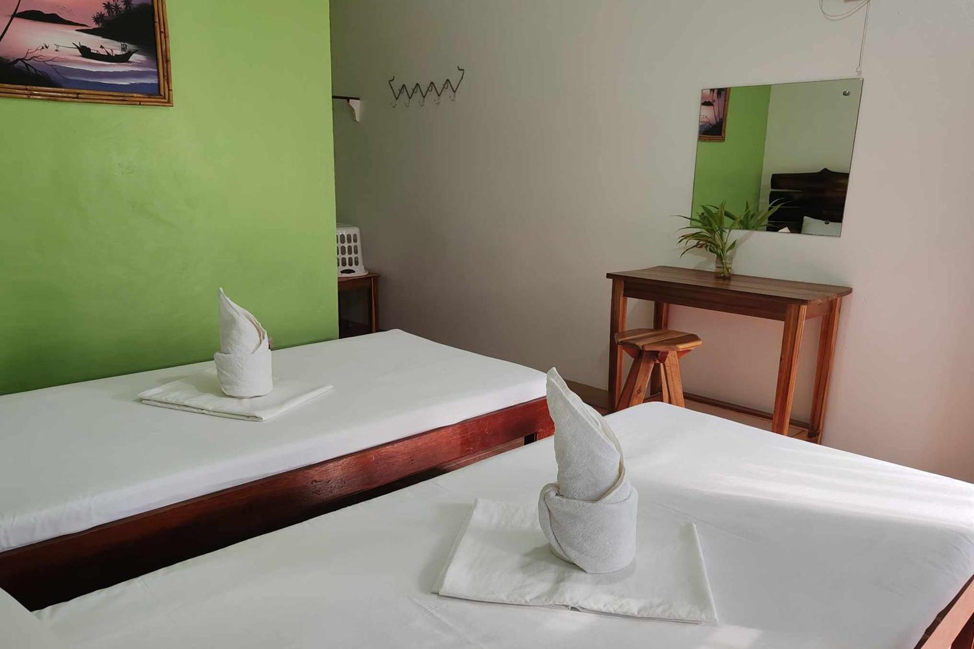 Summer Homes Beach Resort And Cottages Palawan Barton Exteriör bild